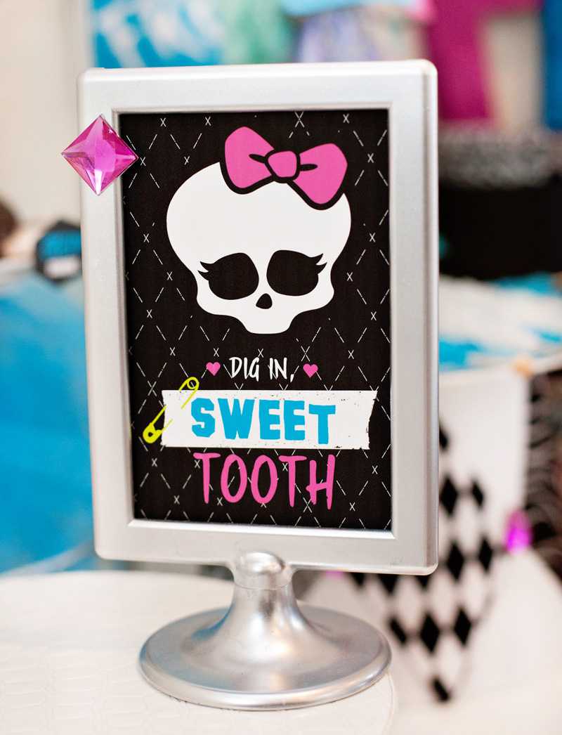 Monster High Birthday Party – (Freaky Fab) Free Printables Pertaining To Monster High Birthday Card Template